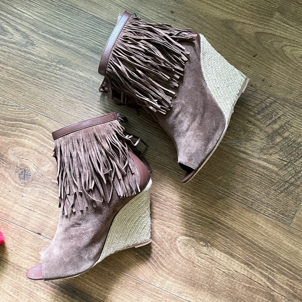 COPY - Carolina Herrera suede Fringe Wedge Booties